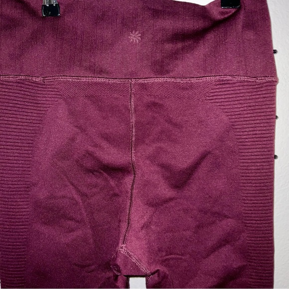 Athleta Halasana Seamless 7/8 Aubergine Burgundy Leggings Medium - Picture 5 of 6